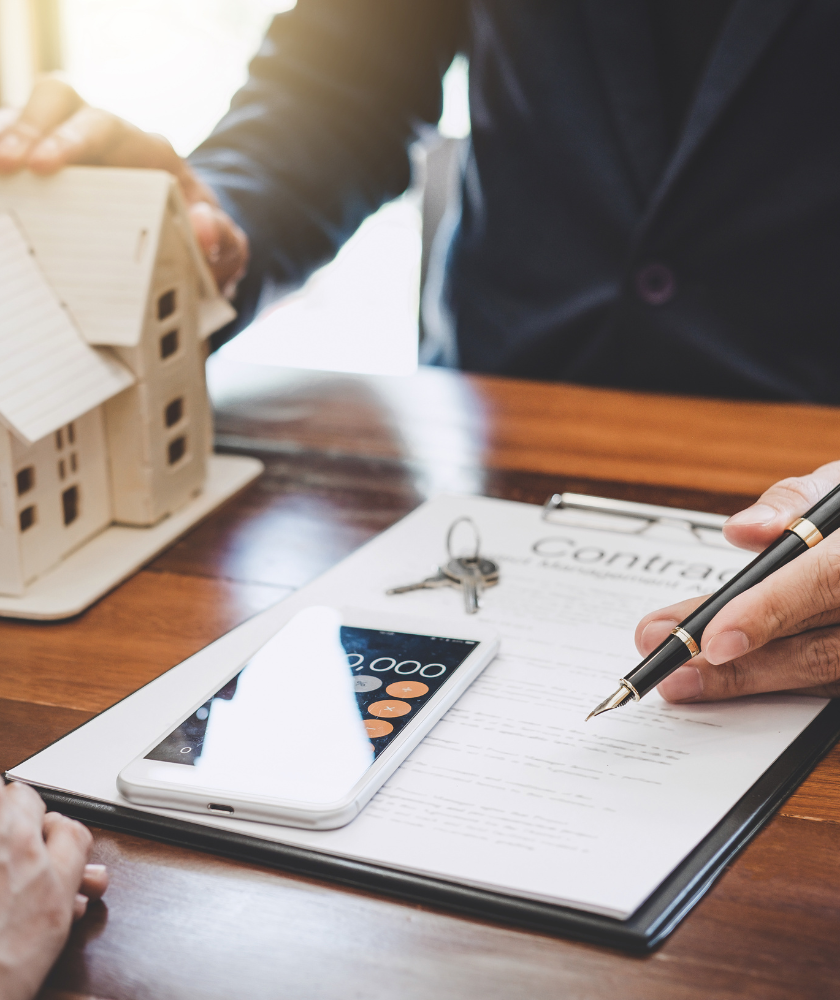 Image of insurance broker